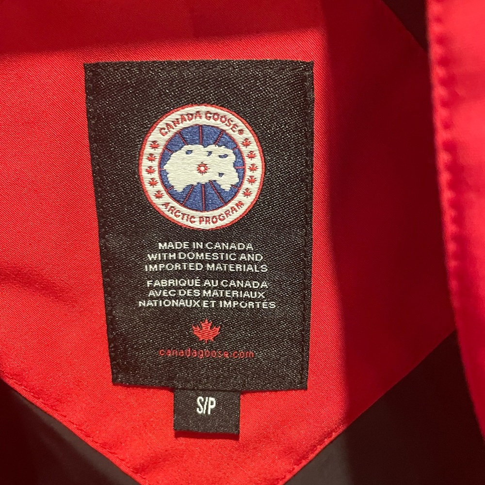 Canada goose Gabriola Parka in Small - Picture 6 of 16